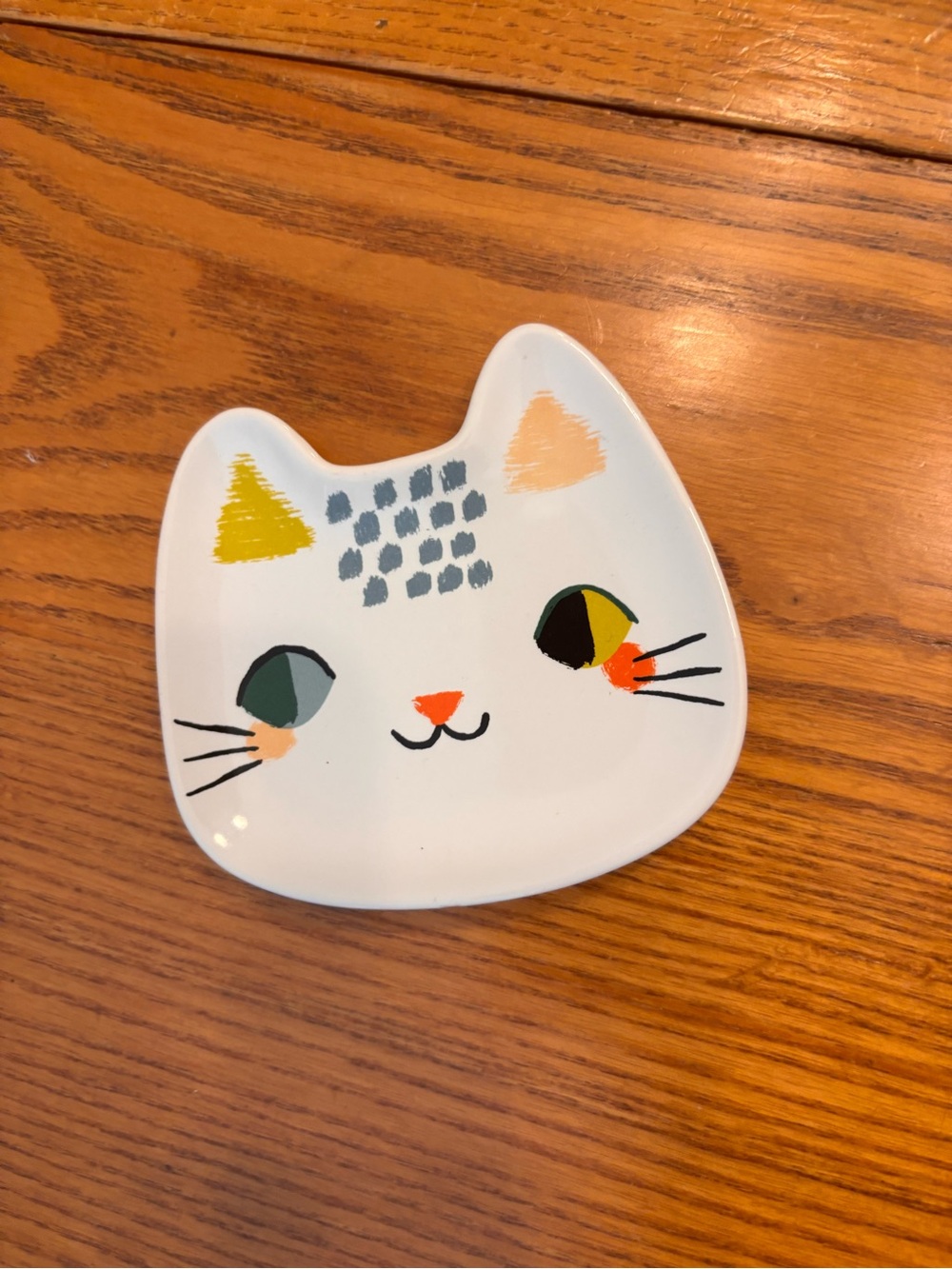 Cat-Shaped Trinket Dish in White with Multicolor Accents Danica ceramic